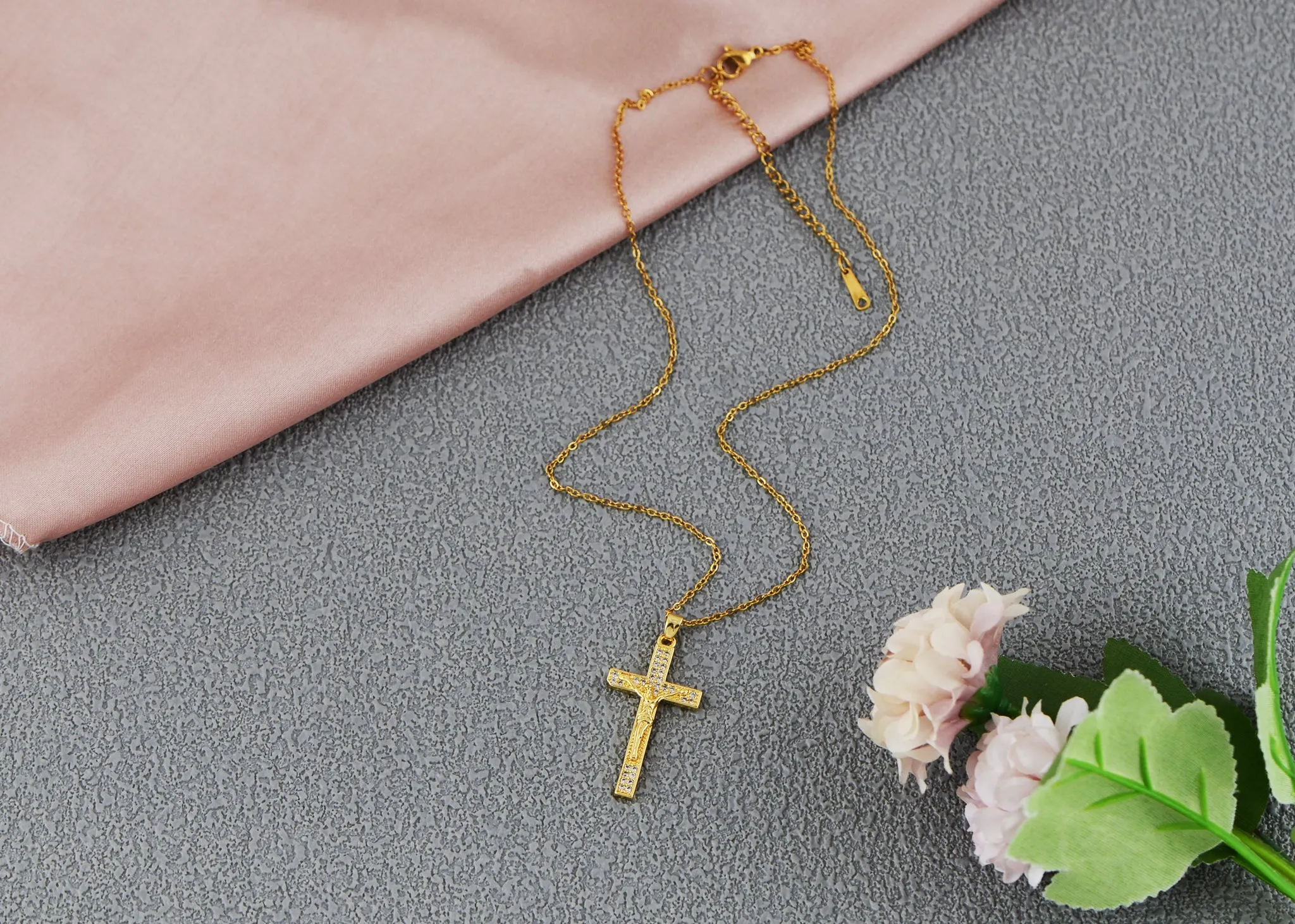 Alilang Gold Tone Rhinestone Cross Pendant Necklace Ideal for Religious Occasions