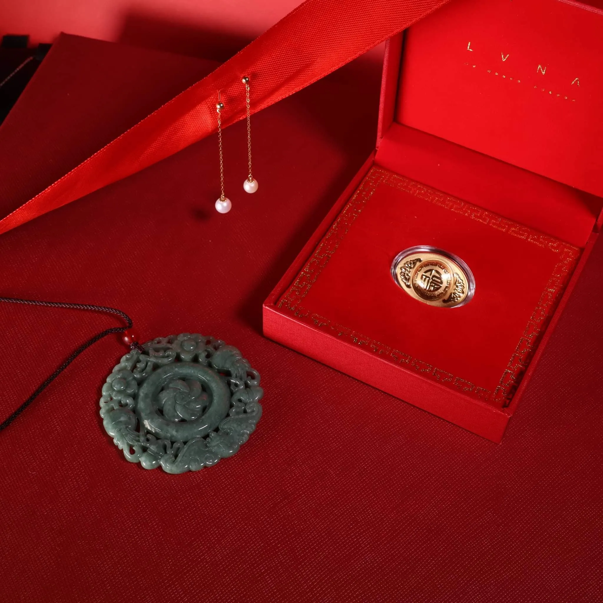 THE VAULT | Premium Jadeite Necklace & Pearl Earrings   FREE 24kt Lucky Golden Boat & ₱10,000 worth of LVNA GCs